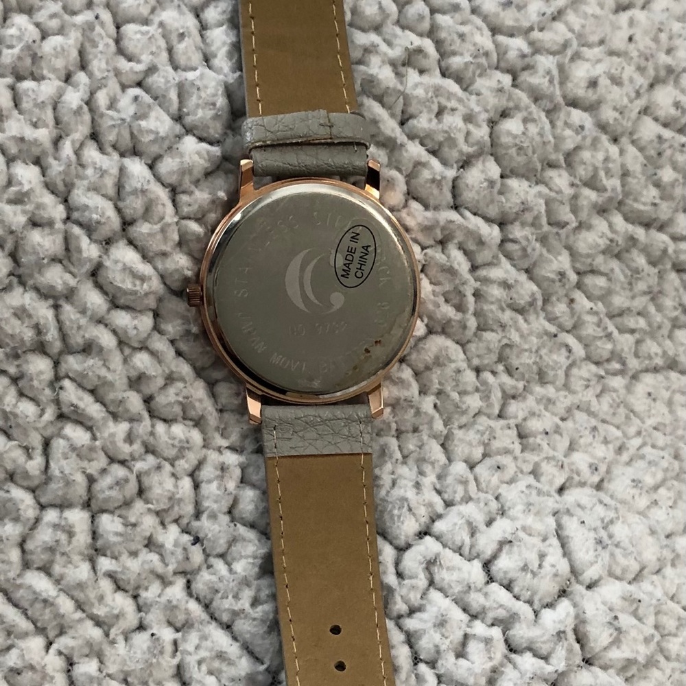 Decorative Watch - Picture 2 of 3